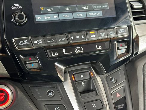 Certified 2024 Honda Odyssey EX-L image 19