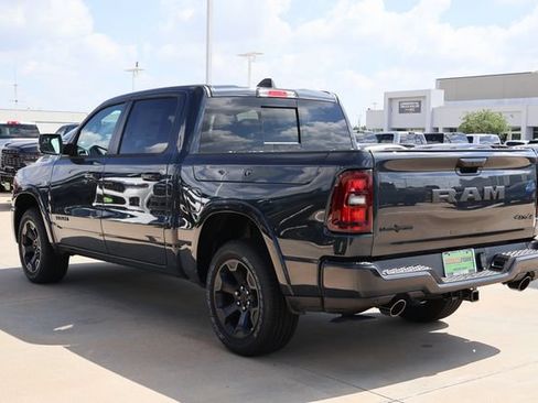New 2026 RAM 1500 4x4 Crew Cab image 4