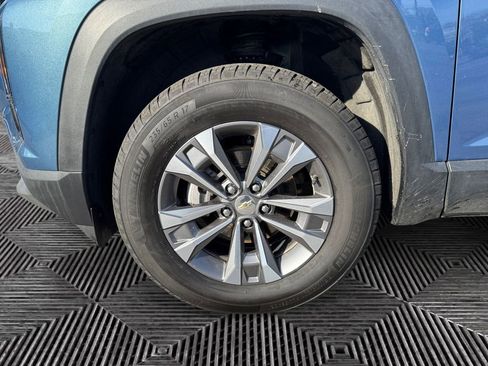 Used 2025 Chevrolet Equinox LT image 16