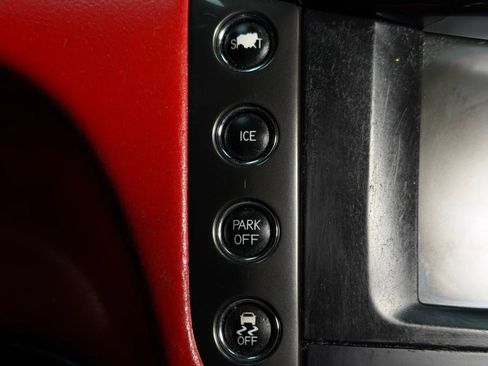 Used 2017 Maserati GranTurismo MC Centennial RWD image 28
