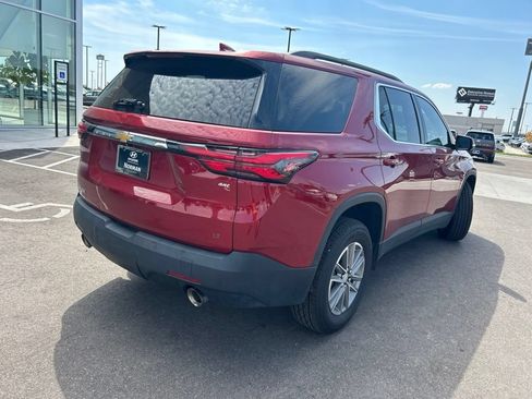 Used 2023 Chevrolet Traverse LT FWD image 8