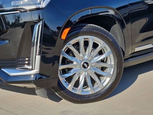 Certified 2024 Cadillac Escalade Premium Luxury w/ Performance Package image 7