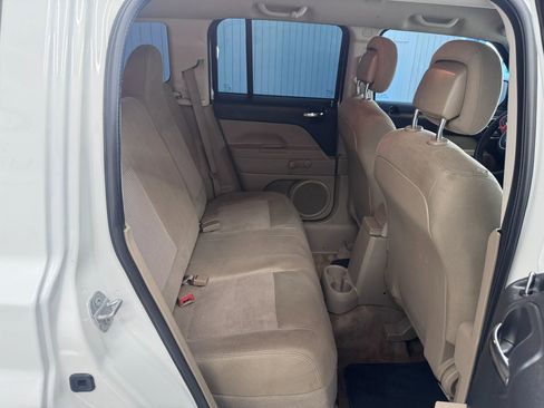 Used 2015 Jeep Patriot Sport image 11