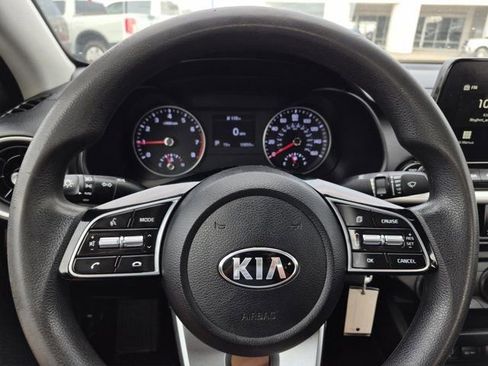 Used 2021 Kia Forte LXS FWD image 18