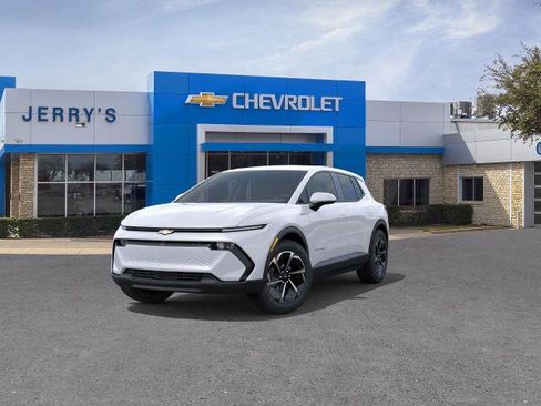 New 2026 Chevrolet Equinox EV LT image 34