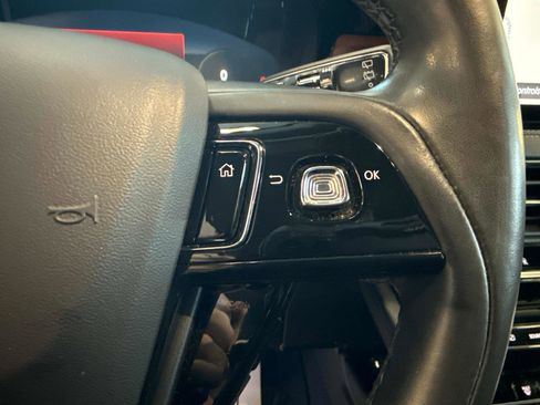 Used 2020 Lincoln Corsair Reserve w/ Equipment Group 201A image 25