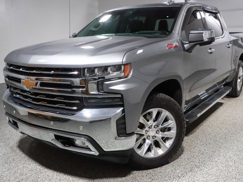 Used 2019 Chevrolet Silverado 1500 LTZ w/ LTZ Premium Package AWD/4WD image 35