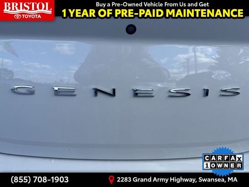 Used 2025 Genesis G70 2.5T image 16