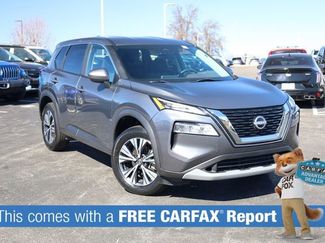 Used 2023 Nissan Rogue SV video 2