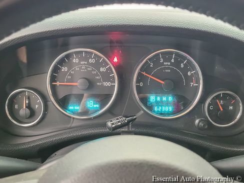 Used 2012 Jeep Wrangler Unlimited Sport AWD/4WD image 14