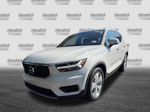 Used 2020 Volvo XC40 T5 Momentum AWD/4WD image 5