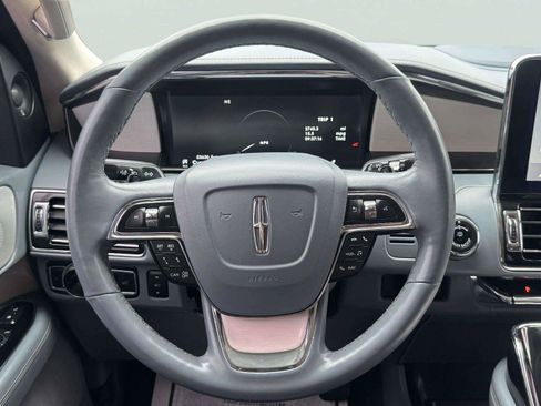 Used 2019 Lincoln Navigator L Black Label AWD/4WD image 32