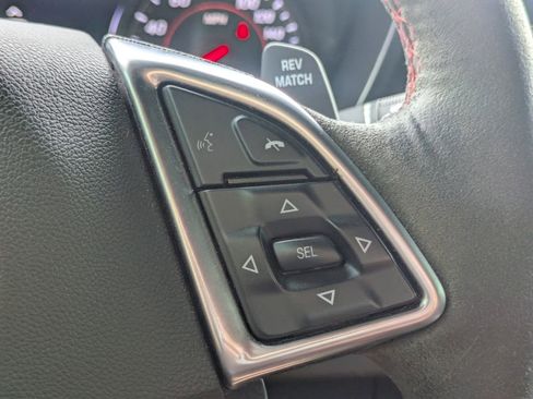 Used 2019 Chevrolet Camaro ZL1 RWD image 25