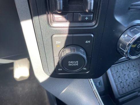 Used 2023 Ford F150 Lariat w/ Equipment Group 502A High AWD/4WD image 28