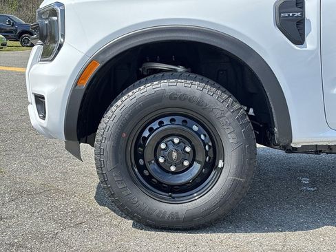 New 2026 Ford Ranger XL w/ Trailer Tow Package RWD image 18
