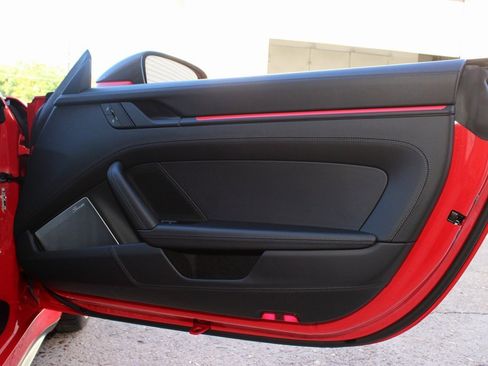 Used 2025 Porsche 911 Targa 4 GTS image 29