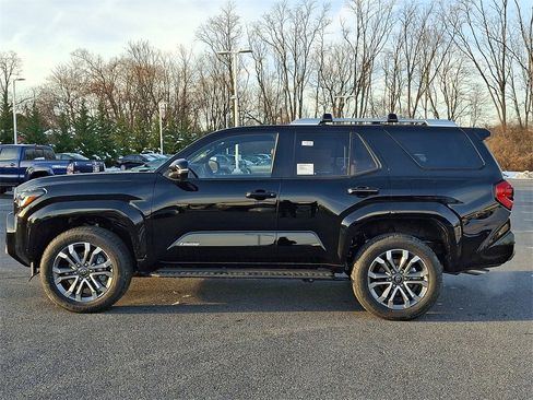 New 2025 Toyota 4Runner Limited image 8