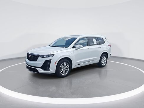 Used 2024 Cadillac XT6 Luxury AWD/4WD image 4