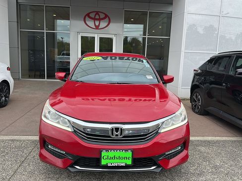 Used 2017 Honda Accord Sport image 8