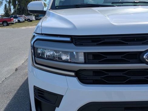 Used 2024 Ford Expedition XLT image 10