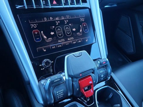 Used 2019 Lamborghini Urus image 27