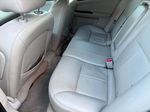 Used 2009 Chevrolet Impala LT w/ Luxury Edition Package image 11