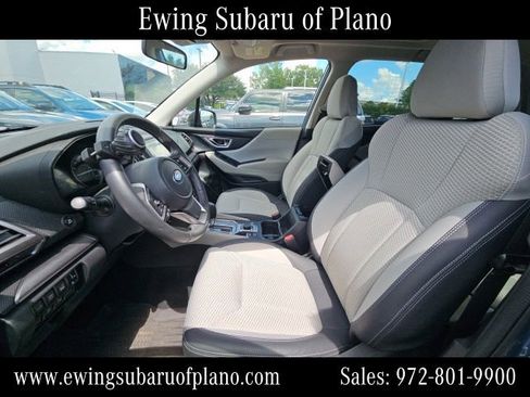 Used 2022 Subaru Forester Premium AWD/4WD image 5