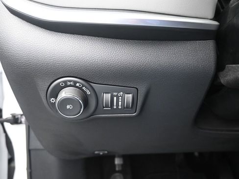 New 2026 Jeep Compass Limited image 33