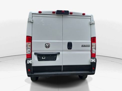 Used 2025 RAM ProMaster 2500 w/ Convenience Group FWD image 9