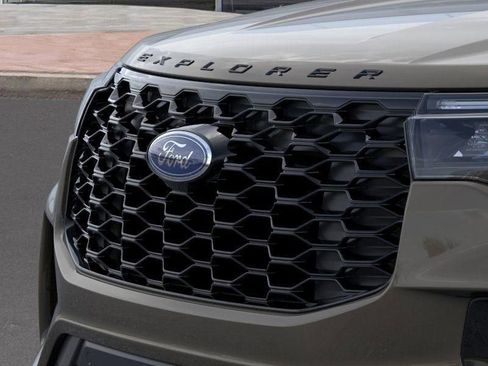 New 2026 Ford Explorer ST-Line w/ ST-Line Street Pack image 17