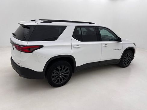 Used 2023 Chevrolet Traverse RS AWD/4WD image 10