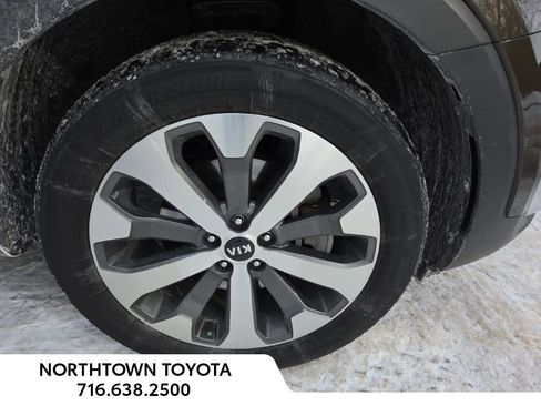 Used 2021 Kia Telluride S image 2