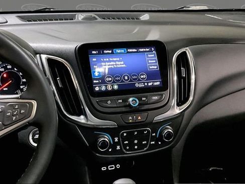 Used 2023 Chevrolet Equinox LT AWD/4WD image 31