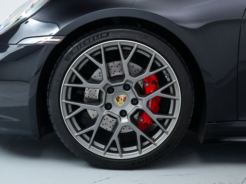 Used 2024 Porsche 911 Carrera S image 39