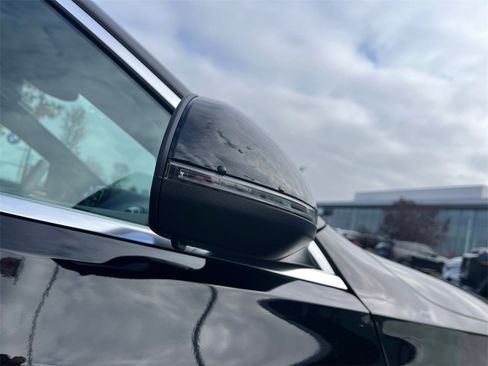 Certified 2025 Mercedes-Benz C 300 4MATIC Sedan image 17