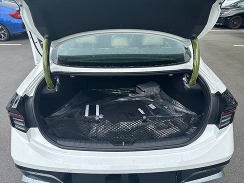 New 2026 Hyundai Sonata Limited FWD image 9