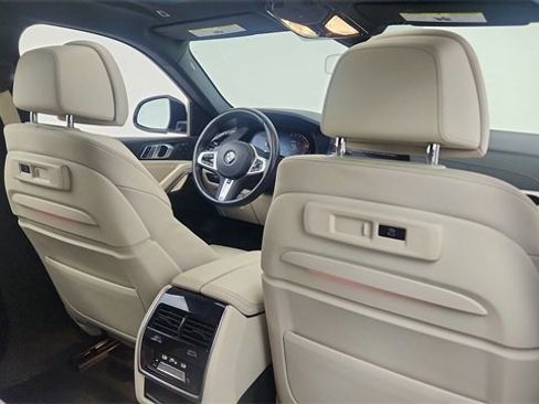 Used 2023 BMW X6 xDrive40i w/ Executive Package image 28