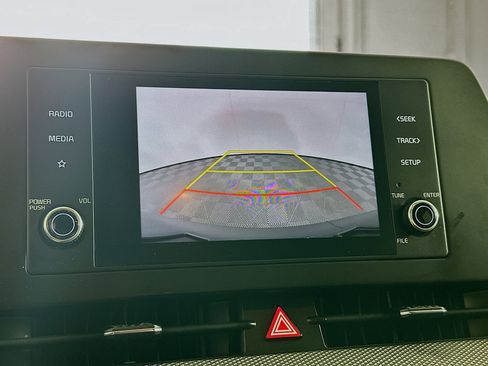 Used 2025 Kia Sportage LX image 22