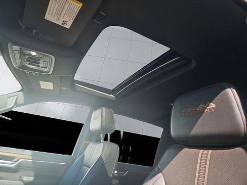 Used 2024 Chevrolet Silverado 2500 High Country w/ High Country Premium Package image 26