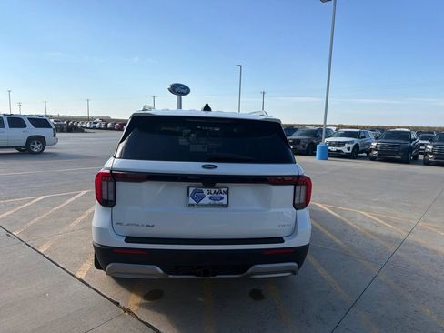 New 2026 Ford Explorer Platinum w/ LUX Leather Package AWD/4WD image 6