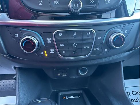 Used 2020 Chevrolet Traverse Premier w/ Redline Edition image 18