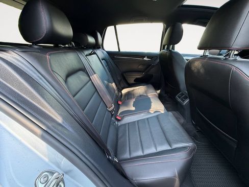 Used 2017 Volkswagen GTI Autobahn FWD image 15