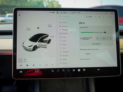Used 2021 Tesla Model 3 Long Range AWD/4WD image 14
