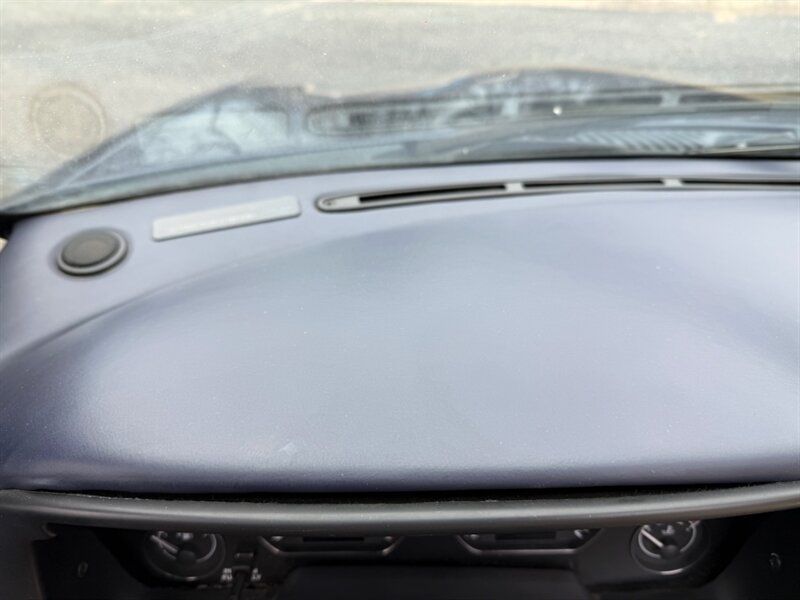 Used 2000 Aston Martin DB7 Vantage RWD image 23