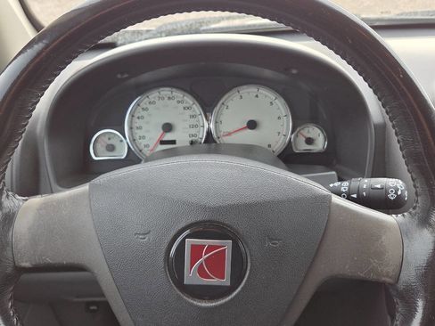 Used 2004 Saturn Vue AWD V6 image 11