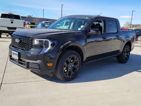 New 2026 Ford Maverick Lariat w/ Black Appearance Package image 4