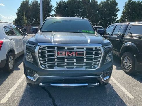 Certified 2025 GMC Yukon XL Denali w/ Sun & Power Step Package AWD/4WD image 2