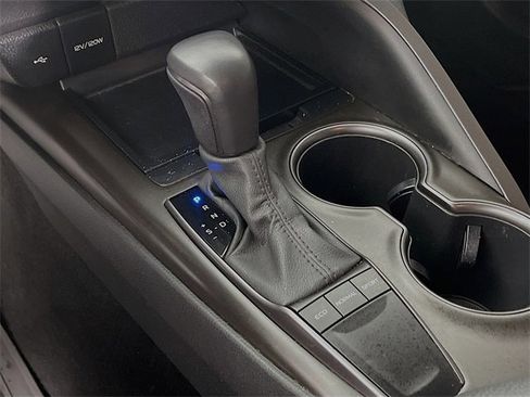 Used 2023 Toyota Camry SE image 17