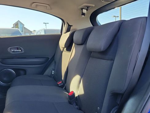 Used 2022 Honda HR-V EX image 9