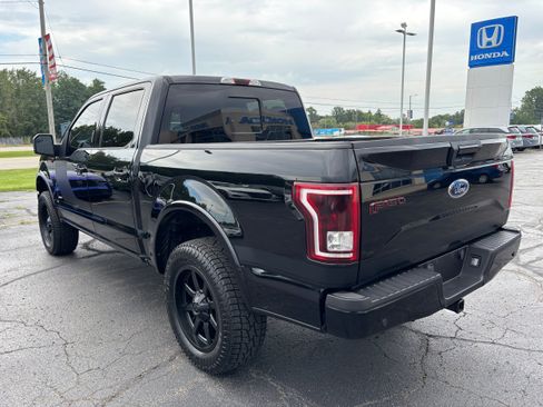 Used 2017 Ford F150 XLT w/ Equipment Group 302A Luxury AWD/4WD image 8